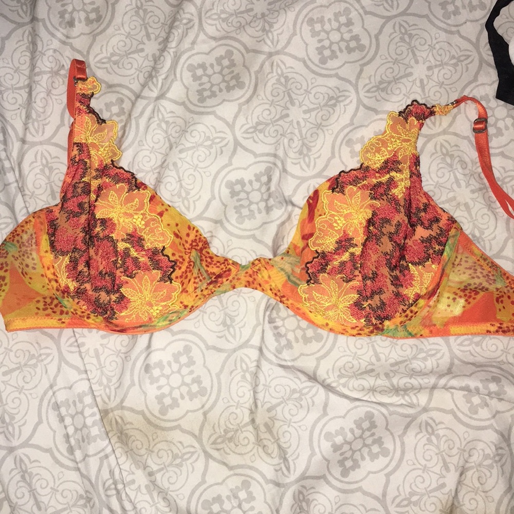 Victoria’s Secret bra
